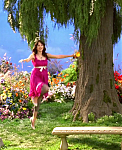 Selena_Gomez_-_Fly_to_Your_Heart_-_YouTube_28720p29_mp40115.png