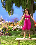 Selena_Gomez_-_Fly_to_Your_Heart_-_YouTube_28720p29_mp40118.png