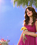 Selena_Gomez_-_Fly_to_Your_Heart_-_YouTube_28720p29_mp40127.png