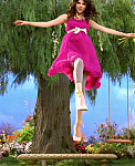 Selena_Gomez_-_Fly_to_Your_Heart_-_YouTube_28720p29_mp40134.png