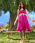 Selena_Gomez_-_Fly_to_Your_Heart_-_YouTube_28720p29_mp40137.png