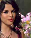 Selena_Gomez_-_Fly_to_Your_Heart_-_YouTube_28720p29_mp40150.png