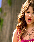 Selena_Gomez_-_Fly_to_Your_Heart_-_YouTube_28720p29_mp40164.png