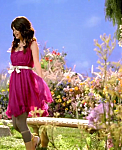 Selena_Gomez_-_Fly_to_Your_Heart_-_YouTube_28720p29_mp40194.png