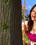 Selena_Gomez_-_Fly_to_Your_Heart_-_YouTube_28720p29_mp40233.png