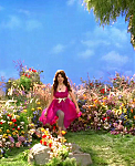 Selena_Gomez_-_Fly_to_Your_Heart_-_YouTube_28720p29_mp40276.png