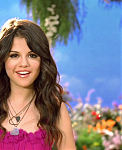 Selena_Gomez_-_Fly_to_Your_Heart_-_YouTube_28720p29_mp40306.png