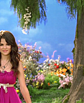 Selena_Gomez_-_Fly_to_Your_Heart_-_YouTube_28720p29_mp40314.png