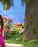 Selena_Gomez_-_Fly_to_Your_Heart_-_YouTube_28720p29_mp40318.png