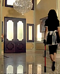 Selena_Gomez_-_Tell_Me_Something_I_Don_t_Know_-_YouTube_28480p29_mp40177.png