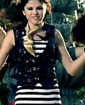 Selena_Gomez_-_Tell_Me_Something_I_Don_t_Know_-_YouTube_28480p29_mp40240.png