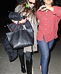 Selena_Gomez_arriving_at_LAX_Airport_010513_14.jpg