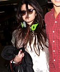 Selena_Gomez_arriving_at_LAX_Airport_010513_43.jpg