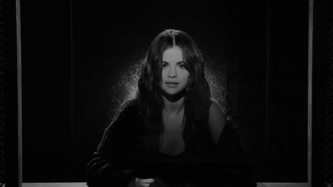 Selena_Gomez_-_Lose_You_To_Love_Me_28Official_Music_Video29_-_YouTube_281080p29_mp40948.png