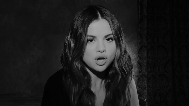 Selena_Gomez_-_Lose_You_To_Love_Me_28Official_Music_Video29_-_YouTube_281080p29_mp41003.png