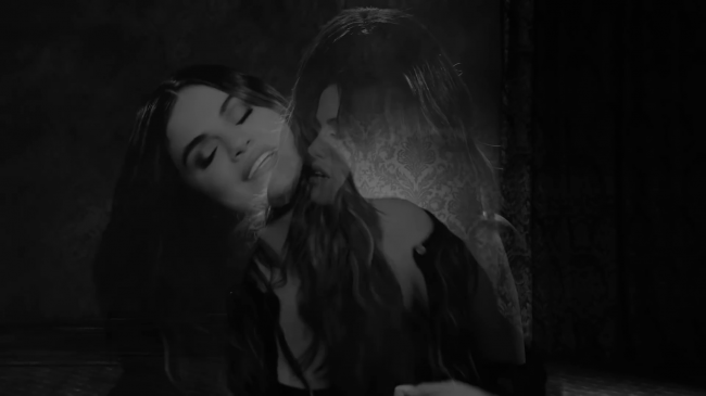 Selena_Gomez_-_Lose_You_To_Love_Me_28Official_Music_Video29_-_YouTube_281080p29_mp41030.png
