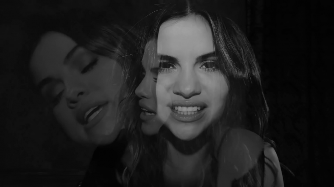 Selena_Gomez_-_Lose_You_To_Love_Me_28Official_Music_Video29_-_YouTube_281080p29_mp41033.png