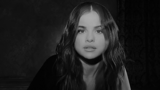 Selena_Gomez_-_Lose_You_To_Love_Me_28Official_Music_Video29_-_YouTube_281080p29_mp41046.png