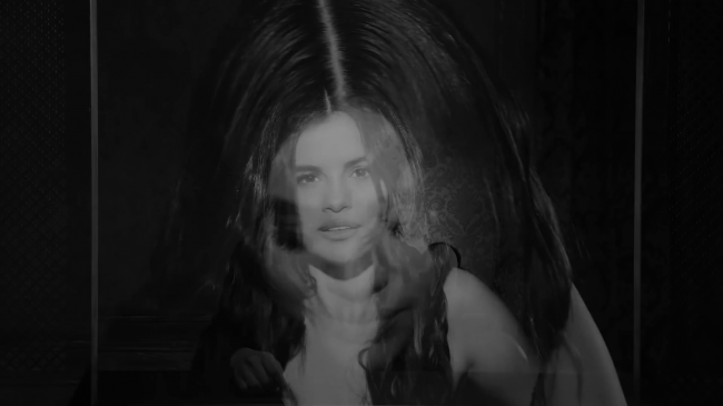 Selena_Gomez_-_Lose_You_To_Love_Me_28Official_Music_Video29_-_YouTube_281080p29_mp41066.png