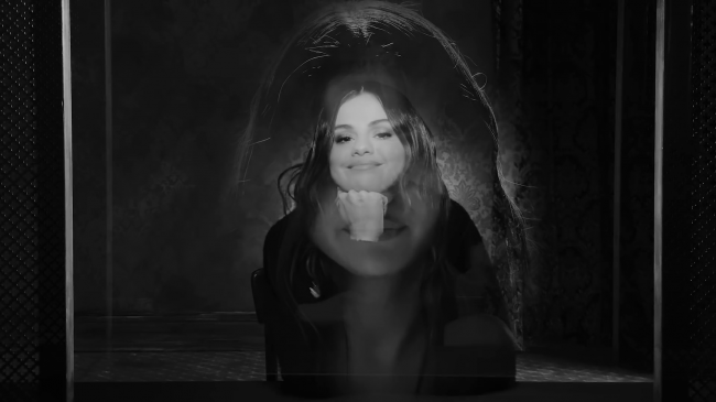 Selena_Gomez_-_Lose_You_To_Love_Me_28Official_Music_Video29_-_YouTube_281080p29_mp41085.png