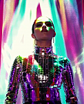 Selena_Gomez_-_Look_At_Her_Now_28Official_Music_Video29_-_YouTube_281080p29_mp41101.png