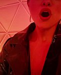 Selena_Gomez_-_Look_At_Her_Now_28Official_Music_Video29_-_YouTube_281080p29_mp41118.png