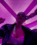 Selena_Gomez_-_Look_At_Her_Now_28Official_Music_Video29_-_YouTube_281080p29_mp41153.png