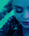 Selena_Gomez_-_Look_At_Her_Now_28Official_Music_Video29_-_YouTube_281080p29_mp41154.png
