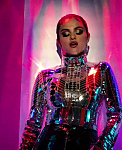 Selena_Gomez_-_Look_At_Her_Now_28Official_Music_Video29_-_YouTube_281080p29_mp41196.png
