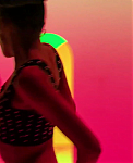Selena_Gomez_-_Look_At_Her_Now_28Official_Music_Video29_-_YouTube_281080p29_mp41217.png