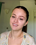 Selena_Gomez_s_Guide_to_the_Perfect_Cat_Eye___Beauty_Secrets___Vogue_-_YouTube_281080p29_mp40107.png