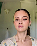Selena_Gomez_s_Guide_to_the_Perfect_Cat_Eye___Beauty_Secrets___Vogue_-_YouTube_281080p29_mp40388.png