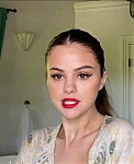 Selena_Gomez_s_Guide_to_the_Perfect_Cat_Eye___Beauty_Secrets___Vogue_-_YouTube_281080p29_mp40502.png