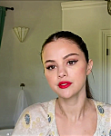 Selena_Gomez_s_Guide_to_the_Perfect_Cat_Eye___Beauty_Secrets___Vogue_-_YouTube_281080p29_mp40532.png