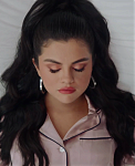 benny_blanco2C_Tainy2C_Selena_Gomez2C_J__Balvin_-_I_Can_t_Get_Enough_28Official_Music_Video29_-_YouTube_281080p29_mp40791.png