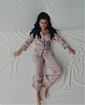 benny_blanco2C_Tainy2C_Selena_Gomez2C_J__Balvin_-_I_Can_t_Get_Enough_28Official_Music_Video29_-_YouTube_281080p29_mp40809.png