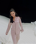 benny_blanco2C_Tainy2C_Selena_Gomez2C_J__Balvin_-_I_Can_t_Get_Enough_28Official_Music_Video29_-_YouTube_281080p29_mp40819.png