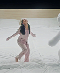 benny_blanco2C_Tainy2C_Selena_Gomez2C_J__Balvin_-_I_Can_t_Get_Enough_28Official_Music_Video29_-_YouTube_281080p29_mp40883.png