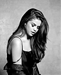 Selena_Gomez_-_Kill_Em_With_Kindness_mp40426.jpg