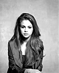 Selena_Gomez_-_Kill_Em_With_Kindness_mp43296.jpg